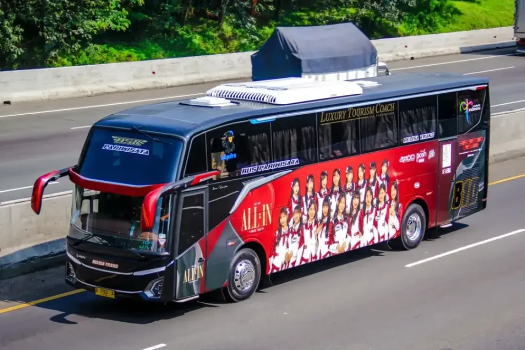 Relisa Trans adalah sebuah PO bus pariwisata yang melayani perjalanan wisata dengan armada modern